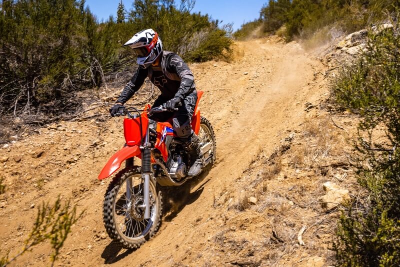 new-honda-crf250f-review-specs-dirt-trail-bike-motorcycle-crf-250-5.jpg