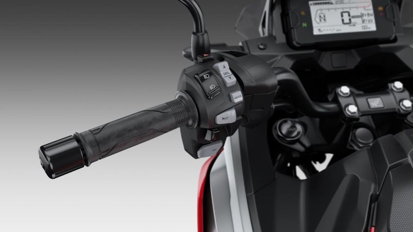2022 Honda NC750X DCT Automatic Handlebar Controls Review / Specs | 750 cc Adventure Motorcycle with DCT Automatic Transmission